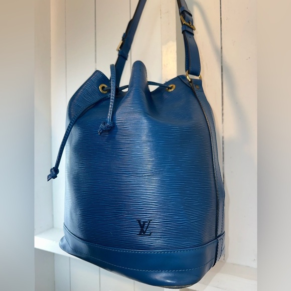 RARE Vintage Louis Vuitton Noé Bucket Bag – Blue Epi Leather France 1994 - Picture 3 of 17
